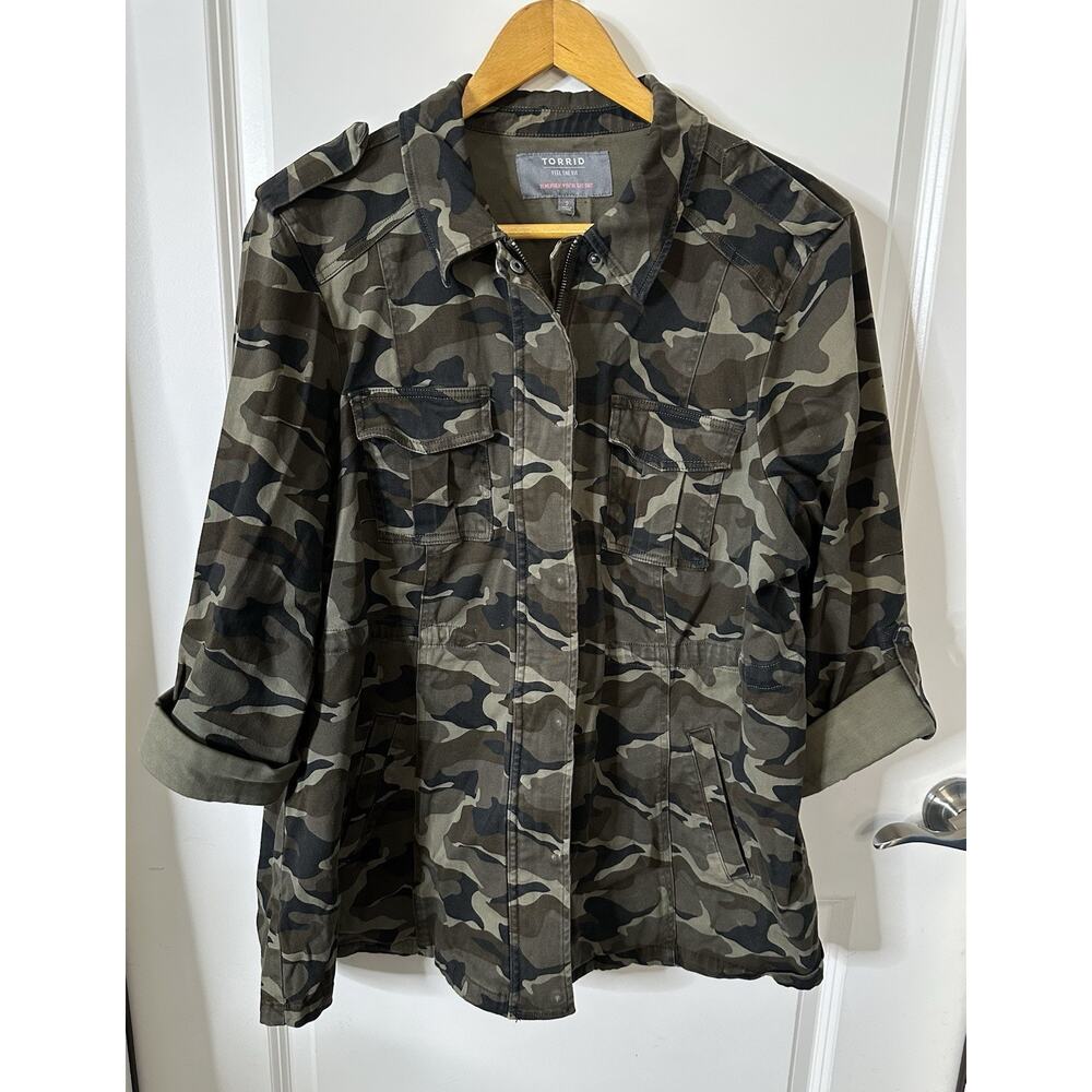 Torrid Camo Twill Anorak Utility Jacket Women's Size 2 2X 18-20 Army Green